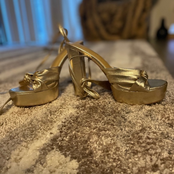 Platform Sandals - Picture 1 of 5
